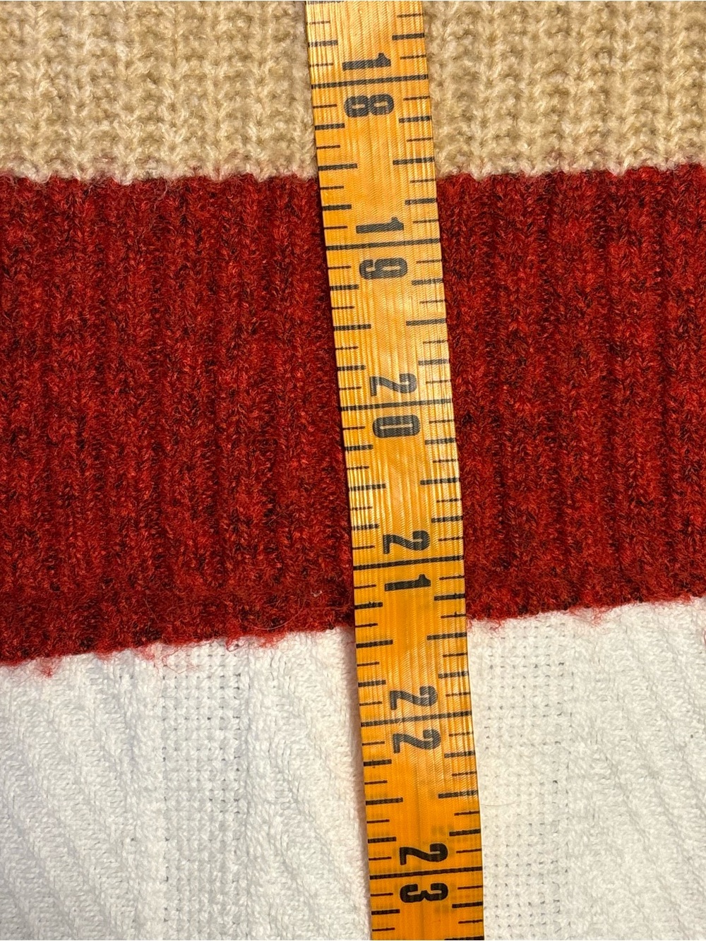 American Eagle Women’s Sweater Size Medium Cardigan Red and Cream Striped V-Neck - Picture 7 of 7
